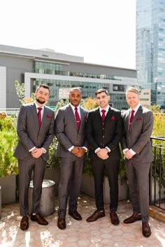 Groomsmen Attire Red Tie, Red Tie Outfit Men, Red Groomsmen Attire, Grey Suit Red Tie, Black Groomsmen Attire, Red Groomsmen, Groomsmen Attire Grey, Black Suit Red Tie