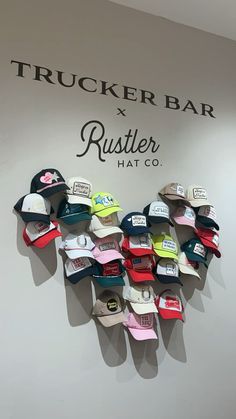 Trucker Hat Business, Trucker Hat Display Ideas, Hat Store Display, Trucker Hat Bar Pop Up Shop, Hat Bar Display Ideas, How To Start A Hat Bar, Trucker Hat Bar Display Ideas, Trucker Hat Bar Ideas