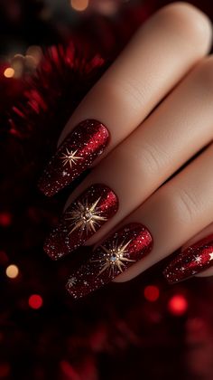 Experience luxury with deep velvet red Christmas nails, gold foil detailing, and rhinestones for an elegant and festive holiday manicure. Dark Red Gold Nails, Subtle New Years Nails, New Year Nails Design 2025, Dark Red Nails With Gold, Red And Golden Nails, New Years Nails Almond, Christmas Nails Gold, Red And Gold Nail Designs