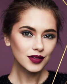 Create a Striking Stare with these perfect shade pairings in rich pigments and easy-to-apply forms. Tap to see the latest trends! Back To School Makeup, Colors Of Fall, Eye Looks