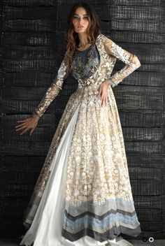 Salwar Kamiz, Pakistani Dress, Indian Gowns, Indian Designer Outfits, Anarkali Dress, Designer Dresses Indian, Pakistani Bridal, Desi Fashion