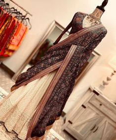 Hamel Patel, Madonna Vogue, Trendy Outfits Indian, Indian Outfits Lehenga, Lehenga Designs Simple, Saree Fashion, Fashionable Saree Blouse Designs