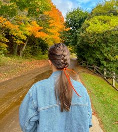 Thanksgiving Hairstyles, Hairstyles For All Hair Types, Hairstyles Braid, Fall Hairstyles, Aesthetic Photoshoot, Braid Hairstyle, Pics Inspo, Winter 23, Hair Control