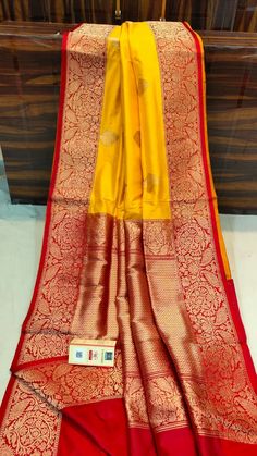 Maroon Saree, Engagement Hairstyles, Saree Fashion, Fancy Sarees Party Wear, Gold Ring Designs, Party Wear Indian Dresses, Kanchipuram Saree, Indian Wedding Outfits