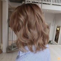 Hairstyle Wavy, Hair Jazz, Brown Wavy Hair, Bangs With Medium Hair, Dirty Blonde Hair, Messy Short Hair, Haircut Inspiration, Balayage Hair Blonde, Brown Blonde Hair