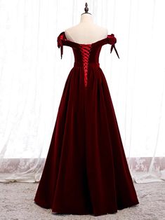 Optional item you can write in order notes: 1. Add Slit; 2. Change from corset to zip on back; 3. change designs on neckline / back / sleeves. For any other customization request, please directly contact us in CHAT Princess off-the-shoulder velvet prom dress for mini wedding, wedding guest, reception and other formal events. Dress photos is only for your reference on design. Colors can be changed according to your needs. If you want to choose other colors on swatch, please select "Other Colors" Winter Evening Dresses, White Prom Dress Long, Backless Formal Dresses, Ombre Prom Dresses, Prom Dress Shoes, A Line Prom Dress, Bow Sash, Winter Evening, Simple Prom Dress