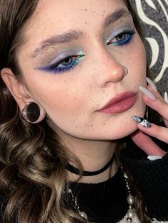 Sparkling Makeup, Skateboard Photos, Chic Makeup, Cool Makeup Looks, Pinterest Makeup