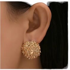 18k Gold Plated Stud Earrings. Textured Round Design Resembles A Flower. Has A Vintage Look. Dress Up Or Wear Casually! Lightweight And Nwot! Gold Plated Round Clip-on Earrings For Party, Gold Cluster Earrings For Formal Events, Gold-plated Cluster Earrings For Anniversary, Gold Plated Cluster Drop Earrings, Gold Cluster Pierced Earrings For Anniversary, Gold Cluster Earrings For Formal Occasions, Gold Round Cluster Earrings For Pierced Ears, Round Design, Pearl Stud Earrings