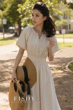 Fisdy - Elegante maxivestido vintage: un encanto de inspiración romántica Romantic Maxi Dress, Elegant White Dress, French Dress, Elegant Feminine, Romantic Outfit, Cottagecore Dress, Vestidos Vintage, Vintage Maxi Dress, Prairie Dress