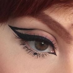 Eyeliner Inspo, Swag Makeup, Emo Makeup, Makijaż Smokey Eye, Eye Makeup Designs, Dope Makeup, Edgy Makeup