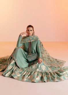 Dabka Work, Pakistani Formal Dresses, Lace Dress Design, Womens Trendy Dresses, Simple Pakistani Dresses