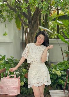 Set Dạ Tweed, Net Dresses Pakistani, Floral Dress Korean Style, Korean Elegant Midi Dress, Ulzzang White Dress, Blush Floral Dress, Fitted Lace Dress, Lace Dress Casual, Elegant White Dress