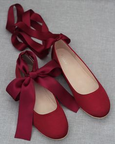 Burgundy satin flats Quince Planner, Burgundy Quinceanera, Fall Wedding Shoes, Bridesmaids Shoes, Holiday Shoes, Evening Flats, Red Flats, Pointy Toe Flats, Bridesmaid Shoes