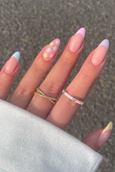 32 Easter Nails: Adorable Nails For Easter Colorful Nails, Simple Gel Nails, Soft Nails, Short Acrylic Nails Designs, Pastel Nails, Floral Nails, Nail Polishes