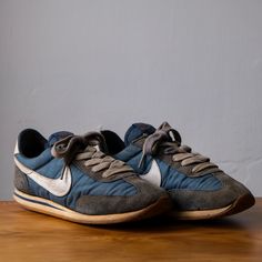 80s Nike Vintage Oceania 3 OG Running shoes  SIZE US6 ◇Shipping is all from Asia, ◇All products are shipped by EMS, please include shipping costs. ◇Negotiate only accept payment with PAYPAL Welcome to our online store https://bansecondhandgoods.com/ Worldwide Shipping The official website provides credit card services, please contact us via private message if necessary. Find us IG: ban_secondhand_goods Thank you for checking us out :) Vintage High-top Sneakers With Cushioned Footbed, Retro Custom Sneakers With Round Toe For Sports, Retro Running Sneakers With Round Toe, Vintage Custom Sneakers With Round Toe For Sports, Retro Round Toe Running Sneakers, Retro Sneakers With Cushioned Footbed And Round Toe, Vintage Style Custom Lace-up Sneakers For Sports, Vintage High-top Custom Sneakers With Branded Insole, Retro Sneakers With Speckled Midsole And Round Toe