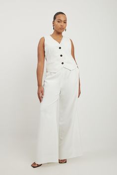 Radiate Confidence In A Tailored Ensemble, With A Pair Of Plus Size Trousers, Tailor-Made With A Structured Grosgrain Fabric, A Sleek Design, And A Statement Wide Leg Silhouette. Style This Piece With The Matching Blazer And Heels For A Look That Goes Seamlessly From Party Nights To Date Nights. Plus Size Clean Tailored Grosgrain Tipped Wide Leg Trousers High Quality, Structured Grosgrain Fabric Clean, Sleek Design Comfortable High Waistline Flattering Wide Leg Silhouette Pocket Features Matchin Autumn Fashion Trends, Hen Do Outfits, Workwear Capsule Wardrobe, Plus Size Trousers, Workwear Capsule, Plus Size Workwear, Skirt Images, Ibiza Outfits, Radiate Confidence