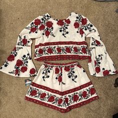 Small Matching Set. Brand New. Backless Shirt. Super Cute, Light Weight Material. Backless Shirt, Floral Set, Matching Sets, Short Sets, Lady In Red, Fashion Nova, Christmas Sweaters, Jumpsuit Romper, Red White