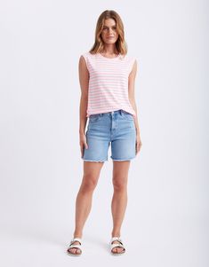 DESCRIPTION Add a bright, energetic touch to your wardrobe with the Neon Cali Tank in neon pink by White & Co The Label. This sleeveless tank features bold neon yellow stripes on a soft white background, delivering an eye-catching look perfect for casual days. Whether you're heading out for a coffee or planning a beach day, this top will keep your look fresh and fun. Style it with your favourite denim shorts and slides for a laid-back summer look, or with a denim skirt and wedges for an effortlessly stylish evening look. This neon tee is ideal for layering or wearing on its own, making it a must-have for any casual wardrobe. White & Co The Label - Designed by us to be loved by you Still browsing? Discover our full range of women's clothing. FEATURES & FIT Round neckline Wide shoulder sleev