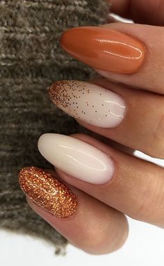 Achieve everyday glam with these refined neutral nails. Simple, sophisticated, and stunning! 🌸💖 #GlamNails Rose Gold Nails Design, Gold Nail Designs, Fall Gel Nails, Cute Nails For Fall, Rose Gold Nails, Cute Gel Nails, Thanksgiving Nails, Dipped Nails, Autumn Nails