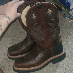 Excellent Like New Condition Comp Toe Justin Cowgirl Boots, Justin Boots, Shoes Womens, Moto Boots, Boots Shoes, Cowgirl Boots, Red Brown, Shoe Boots, Like New