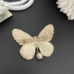 2024 Fashion Designer Brand Pearl Butterfly Brooch Hairpin Luxury Jewelry Accessories Women Trend Pearl Butterfly, Butterfly Hair Clip, Butterfly Hair, Butterfly Brooch, 2024 Fashion, Women Trends, Luxury Jewelry, Hair Clip, Fashion Designer