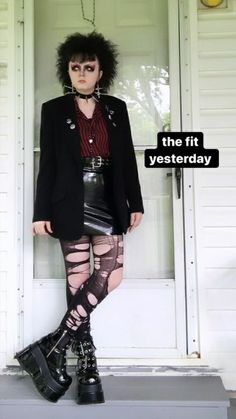 Trad Goth Outfits, Goth Outfit Inspo, Traditional Goth, Goth Outfit Ideas, Goth Outfit, Trad Goth, Alt Outfits, Fashion Inspiration Board, Estilo Punk