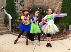 Diy Toy Story Costumes Women, You Story Costumes, Three Person Halloween Costume Funny, Adult Toy Story Costumes, Toy Story Diy Costumes, Toy Story Adult Costumes, Toy Story Costumes Diy, Toy Story Costumes Women, Toy Story Group Costume