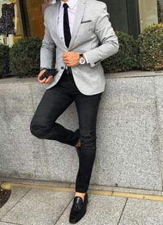 8 mens fashion classic best outfit ideas for you #MensFashionSmart Wedding Suits Men Grey, Classy Suits, Mens Fashion Classic