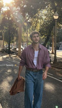 @niklinio Chill Autumn Outfit, Men’s Clothing Asthetics, Ostrich Boots Mens Outfit, Casual Smart Outfits Men, Mens 2024 Fall Fashion, Men Brown Boots Outfit, Navy And Tan Outfit, 70s Man Aesthetic, Western Style Outfits Men