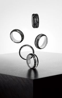 #DavidYurman Forged Carbon rings. Wedding Ring For Him, Talisman Jewelry, Jewelry Editorial, Luxury Jewelry Brands, Jewelry Photoshoot, Jewelry For Men, Minimal Jewelry, Themed Jewelry, Men Earrings