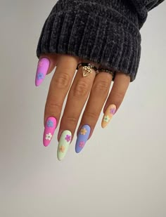 Rave Nails, Fresh Manicure, Pastel Nails Designs, Vibrant Nails, Spring Nail Art, Pastel Nails, Nail Design Ideas