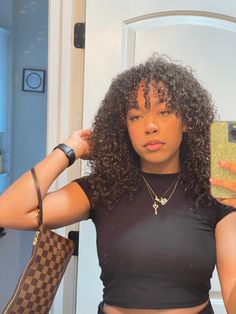 Biracial Hair With Bangs, Fringe Bangs Curly Hair Natural Curls, Low Bun With Curly Bangs, Curtain Bangs Coily Hair, 4c Bangs Hairstyles, 3b Curtain Bangs, Curly Hair Cuts Medium Length 3c, Curly Hair Covering Eyes, Whispy Front Bangs Curly Hair