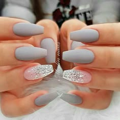 Matte Nails Design, Masks Diy, Halloween Recipe, Gray Nails, Wallpaper Halloween, Aesthetic Halloween, Nails Halloween