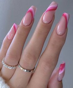 Uñas acrílicas largas rosadas con lineas aesthetic Ballerina Pink Nails, Barbie Pink Nails, Blush Pink Nails, Red Acrylic Nails, Pink Nail Art, Dots Nails