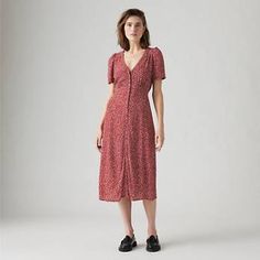 2024 Wishlist, Short Sleeve Midi Dress, Vintage Inspired Outfits, Loose Jeans, Midi Short Sleeve Dress, Red Midi Dress, Sleeve Midi Dress, Short Shirts, Outerwear Sweater