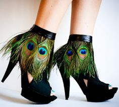 Shoe Cuffs. Peacock Heels, Peacock Shoes, Diy Feather, Peacock Costume, Shoe Gallery, Fashion Diy, Peacock Feathers, Gorgeous Shoes