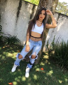 Light Ripped Jeans, Plus Size Ripped Jeans, Ripped Boyfriend Jeans, Manama, Tumblr Outfits, Outfit Trends, Teenager Outfits, Edgy Outfits, Casual Summer Outfits