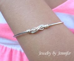 Infinity Knot Bracelet, Knot Bracelets, Knot Jewelry, Bridal Party Jewelry, Wire Cuff, Infinity Knot, Wire Jewelry Designs, Bracelet Simple