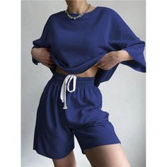 -Item Id 40576263 -Details: Drawstring, Knot -Neckline: Scoop Neck -Sleeve Type: Batwing Sleeve -Style: Casual -Color: Royal Blue -Pattern Type: Plain -Pants Length: Short -Tops Length: Regular -Top Type: Tee -Pants Material: Knitted Fabric -Tops Material: Fabric -Bottom Type: Shorts -Pants & Tops Composition: 100% Polyester -Tops Sleeve Length: Short Sleeve -Fit Type: Regular Fit -Fabric: Slight Stretch -Care Instructions: Machine Wash Or Professional Dry Clean -Pockets: Yes -Sheer: No **Open T Shorts And A Crop Top, Plain Pants, Drawstring Waist Shorts, Drop Shoulder Tee, Boutique Tops, Drawstring Hoodie, Solid Tops, Batwing Sleeve, Two Piece Outfit