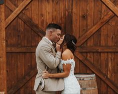 Midwest Wedding Photography. Wallace + Sage Photo. Nebraska. Couples. Bride + Groom. Wife. Mr and Mrs. Bridal style. Groom. Poses. Photographer. Country. Barn wedding. Western. Friday the 13th. Til death do us part Wedding Family Portrait, Cedar Sage, Wedding Western, Western Photography, Midwest Wedding, Adventure Lifestyle, Country Barn, Western Lifestyle, Modern Western