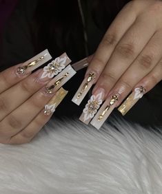 Acrylic Nails With Gold Charms, Gem Placement, Birthday Wear, Mexican Nails, Quince Nails, Quinceanera Nails, Gold Acrylic Nails, Golden Nails, Super Cute Nails