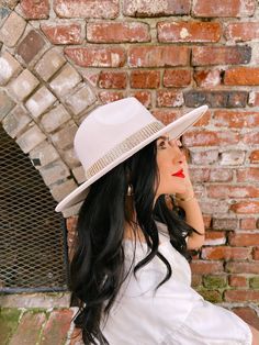 White Fedora Hat,Bride Fedora Hat, Boho Hat, Bride Hat, Bridal Hat, Wedding Hat, Fedora Hat, Boho Hat, Custom Fedora Hat, Hippie Hats Most Unique Boho Fashionable Fedora Hat! Comes in Off White or Black. Perfect for any Chic Fashionista!  ☆-One size fits most people! ☆-Breathable, Lightweight and Comfortable ☆- 100% Polyester ☆- Adjustable Strap Gold Fedora Hat For Party, Gold Fedora For Party, Beige Fedora Hat For Party, Gold Flat Brim Hat For Party, Gold Flat Brim Party Hat, Adjustable Flat Brim Panama Hat For Party, Adjustable Fedora Mini Hats For Wedding, Adjustable Short Brim Felt Hat For Wedding, Felt Fedora For Wedding And Kentucky Derby