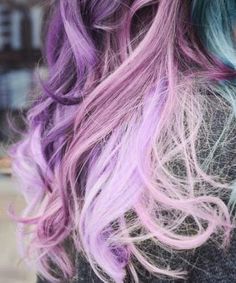 PASTEL COLORED DIP DYED HAIR-  Temporary colored hair chalk dip dyed pastels. Lavender, pink and teal colors Blonde Underneath, Trendy We Fryzurach, Reverse Ombre, Bianca Balti, Ombre Blonde, Ombré Hair, Ombre Hair Color, Blonde Ombre