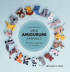 the mini amigurmi animals are arranged in a circle