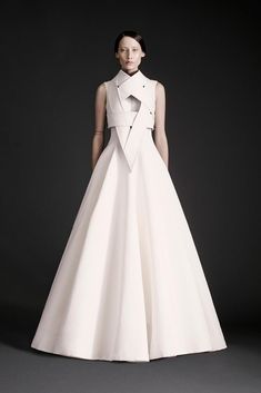 Gareth Pugh Spring 2015 Ready-to-Wear Mode Edgy, Elegante Casual, Narciso Rodriguez, White Gowns, Looks Style