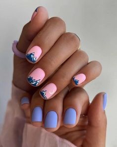 Manicure 2022, Cute Summer Nail Designs, Matte Nails Design, Diy Nail Designs, Pink Nail Designs, Idea Design, 2022 Trends, Pink Nail, Oval Nails