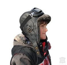 "Kids sheepskin aviator hat, children's winter trapper cap, real black leather, gray shearling, for girl and boy. Unisexe hat Size: corresponding to head size* Small = 20 1/4 - 21 1/4\" = 51,5 - 54 cm Medium = 21 1/2 - 22\" = 54,5 - 56 cm Large = 22 1/4\" - 22 3/4\" = 56,5 - 58 cm * Measure head size: use a soft tape measure and start from the bottom of the forehead, just over the eyebrows and past it around your head at the widest part. If you don't have a soft tape measure, you can take a stri Aviator Cap, Aviator Goggles, Aviator Hat, Kids Head, Starting From The Bottom, Brown Tweed, Winter Set, Aviator Style, Handmade Hat