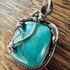 Gorgeous Vintage Turquoise Pendant Real Turquoise, Vintage Turquoise, Turquoise Pendant, Jewelry Designs, Necklace Pendant, Womens Jewelry Necklace, Silver Color, Turquoise Necklace, Jewelry Design