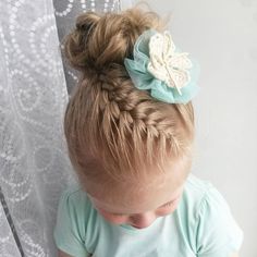 Hair Ideas For Dance Recital, Ballet Recital Hair For Kids, Girls Recital Hair, Dance Recital Hair For Short Hair, Flower Girl Short Hairstyles, Toddler Dance Recital Hair, Girls Updo Hairstyles Kids, Toddler Updo Hairstyles, Toddler Flower Girl Hair