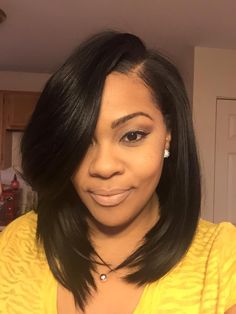 Mid-length angled bob with heavy feathered bang sew in. Hair styled by Plushh. Sew In Bob, Bob Sew In, Hairstyles Twist, Curly Bob Hairstyles